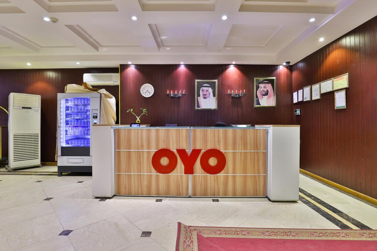 Oyo 161 Middle East Suite Jeddah Exterior photo